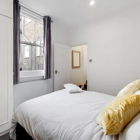 Immaculately Presented 1 Bed Apartment London Exterior photo