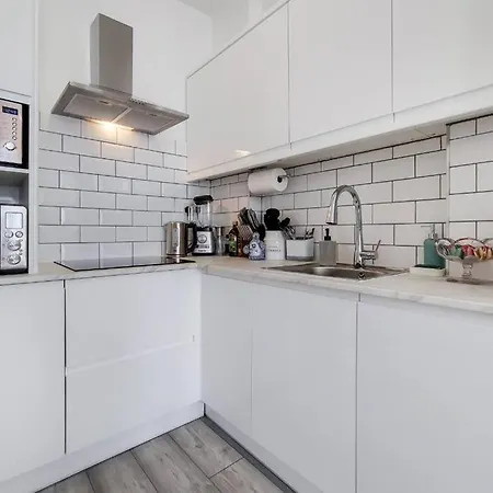 Immaculately Presented 1 Bed Apartment London Exterior photo